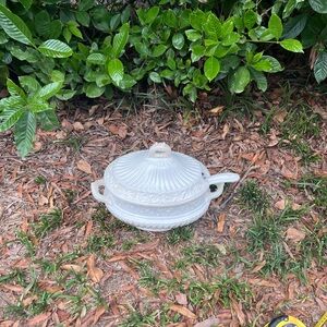 Elegant White Ceramic Tureen with Lid